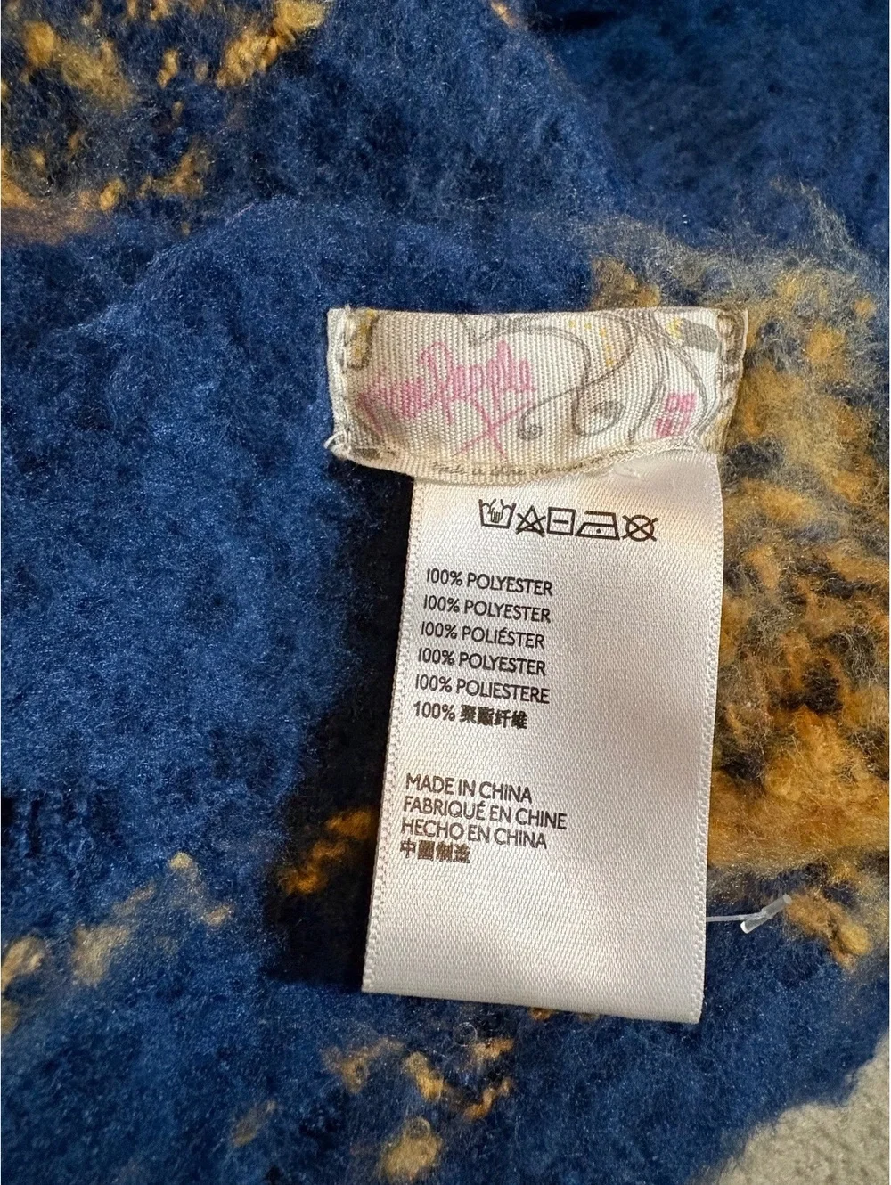 NWOT FREE PEOPLE Very Big Very Soft Scarf